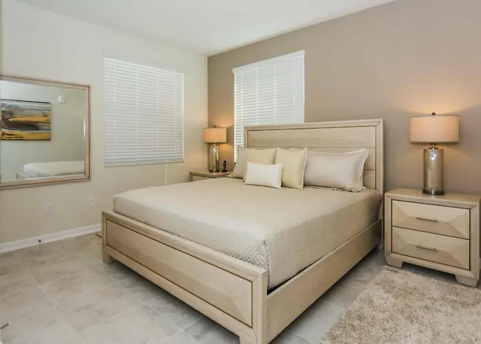 Awesome Apartment At Storey Lake Sl47318